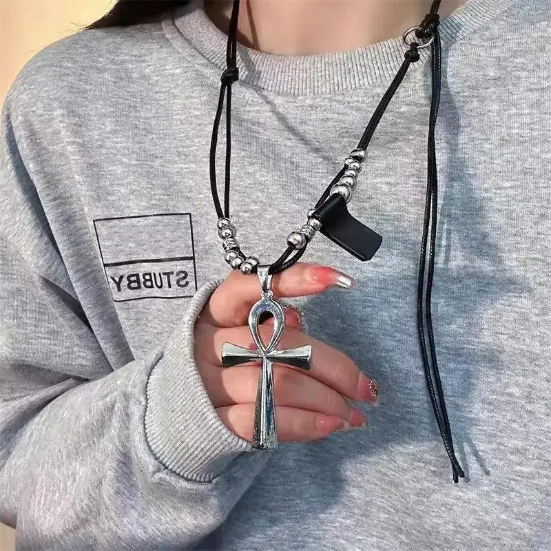 Personality Punk Y2K Cross Wood Black Drill Cool Pendant Necklace for Women Vintage Spicy Girls Hip Hop Necklace Jewelry Gifts