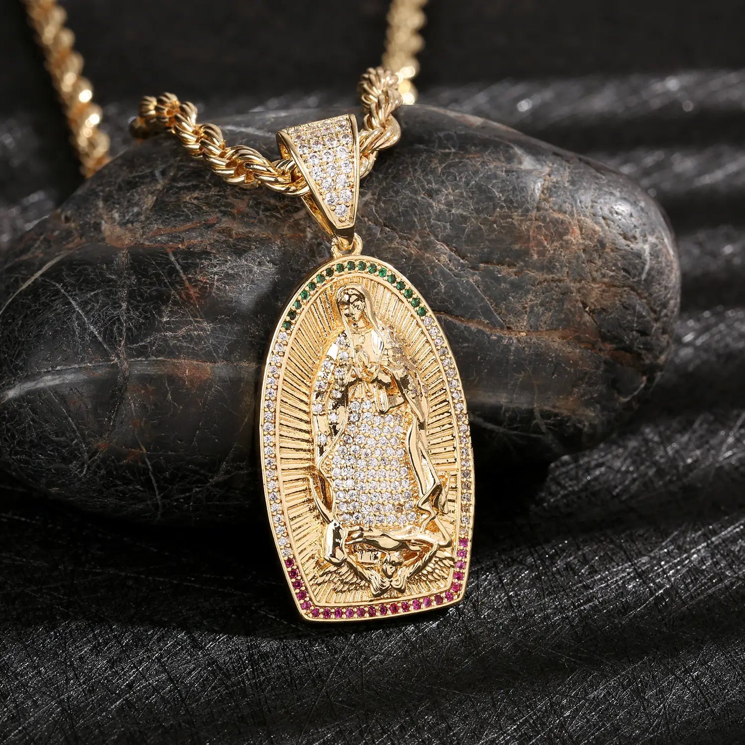 Hip-hop religious pendant for men and women made of copper plated with 14K gold wholesale available.