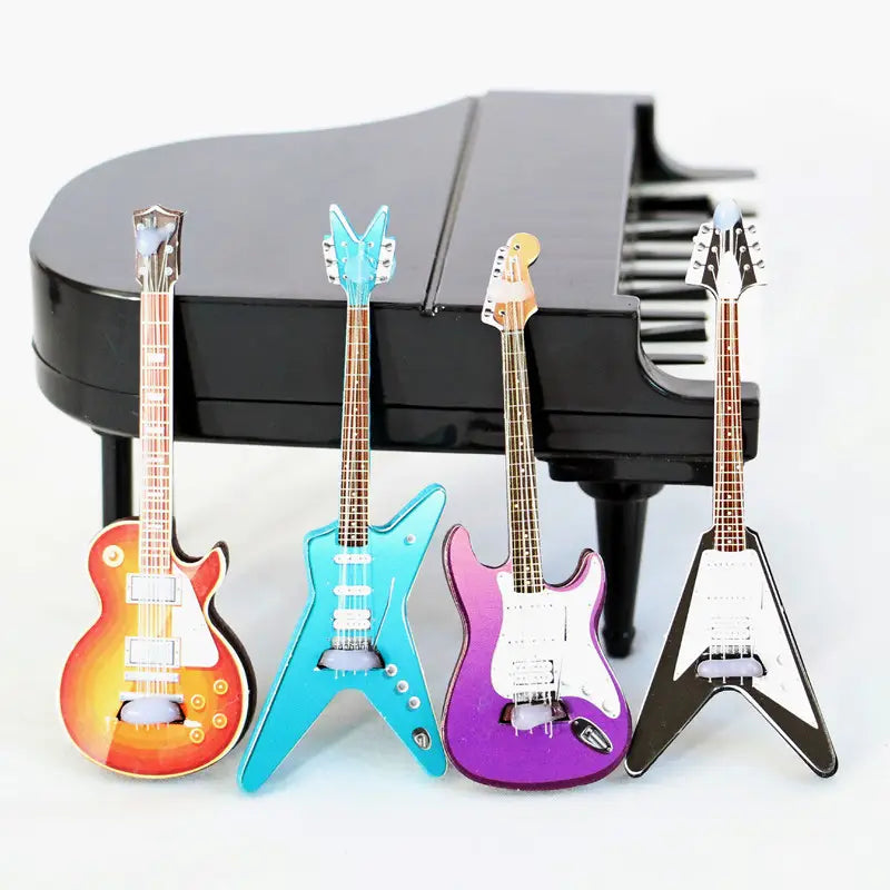 1Pc Classic Guitar Toy for Dollhouse 1/12 Miniature Simulation Musical Instrument Model Decorative Accessory for Dollhouses