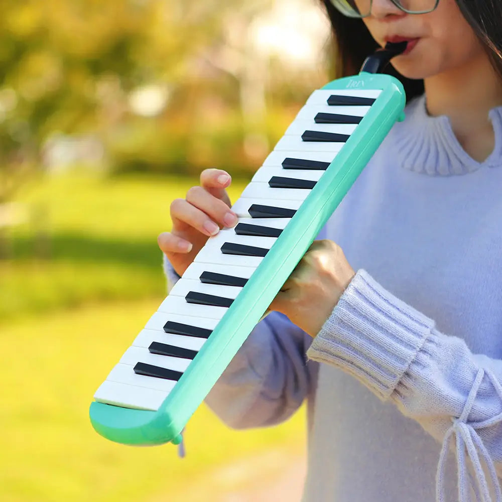 IRIN 32 Keys Melodica Piano Keyboard Style Musical Instrument Harmonica Mouth Organ With Carrying Bag Mouthpiece Educational Gif
