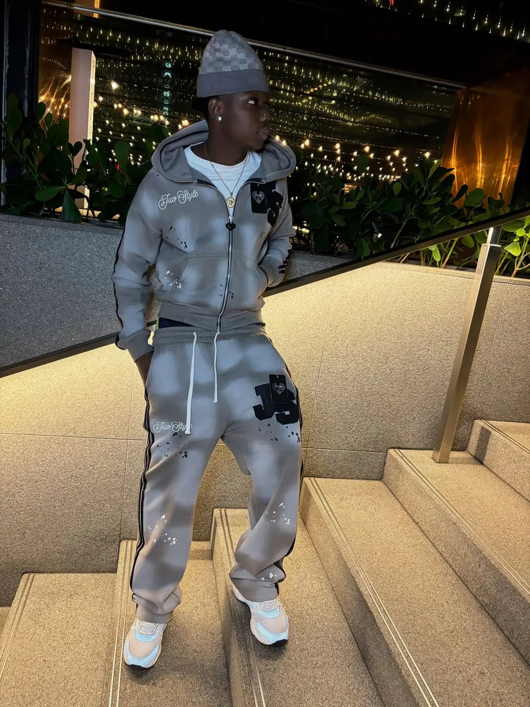 High Street Europe and America Style Trend Sports Set Street Hip Hop Cool Element Gothic Hoodies and Casual Pants Men’s Set