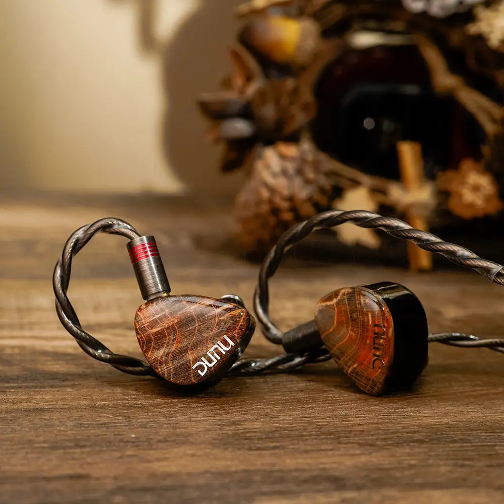HiFiGo DUNU x Gizaudio DaVinci 2DD + 4BA Hybrid In-ear Monitor Earphones with 3.5mm + 4.4mm Swappable Termination Plugs Cable