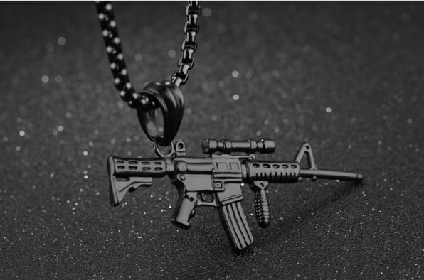 Hip Hop Iced Out M4 Gun Necklace - Gold Silver Alloy Pendant Chain for Rapper Men Streetwear Jewelry