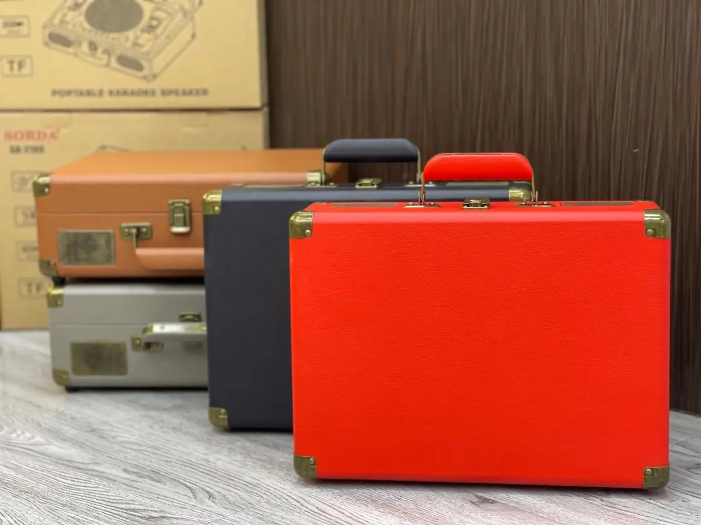 Retro High-quality Bluetooth Speaker Wireless Portable Home Theater KTV Outdoor Suitcase Karaoke Microphone Speakers SD2109