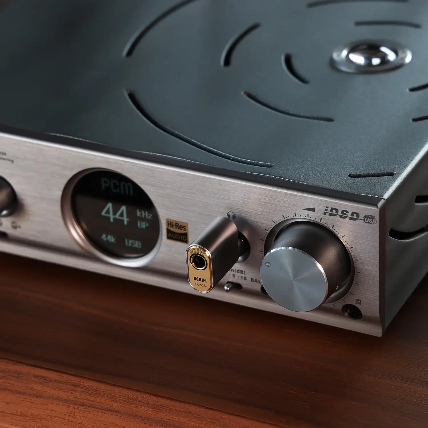 DD ddHiFi DJ65B(AL) Audio Adapter 6.35mm Male to 4.4mm Female for Desktop Amplifier Devices with 6.35mm Output Port