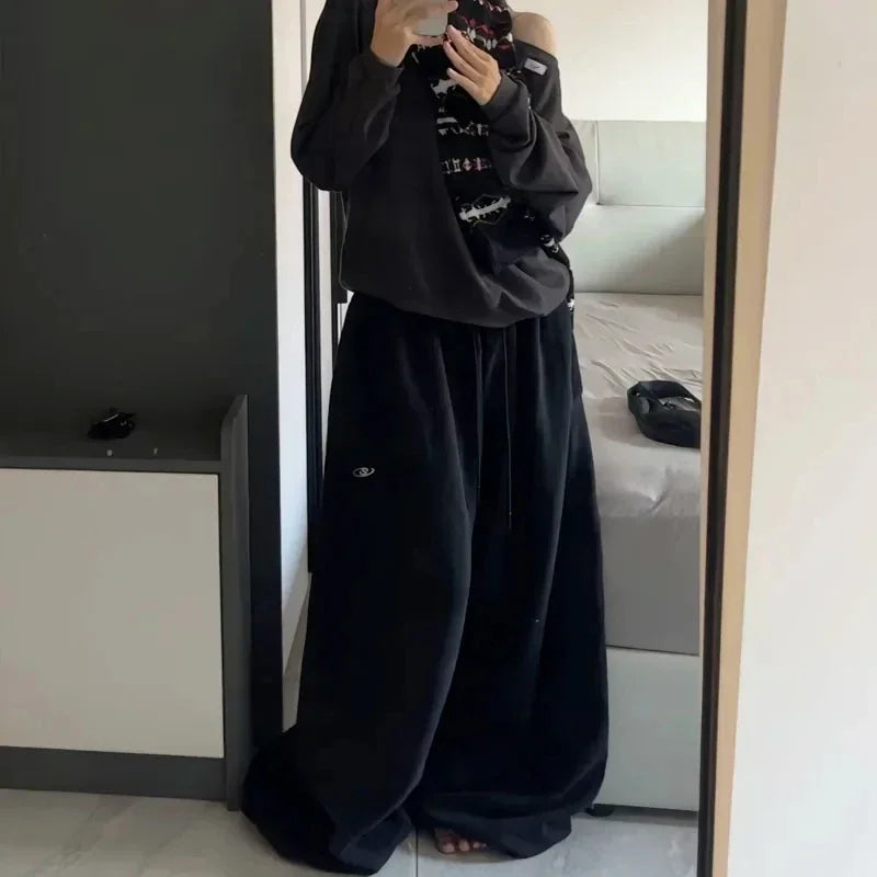 Black velvet wide-leg American Retro hip-hop oversized sweatpants with subtle embroidered logo for casual wear
