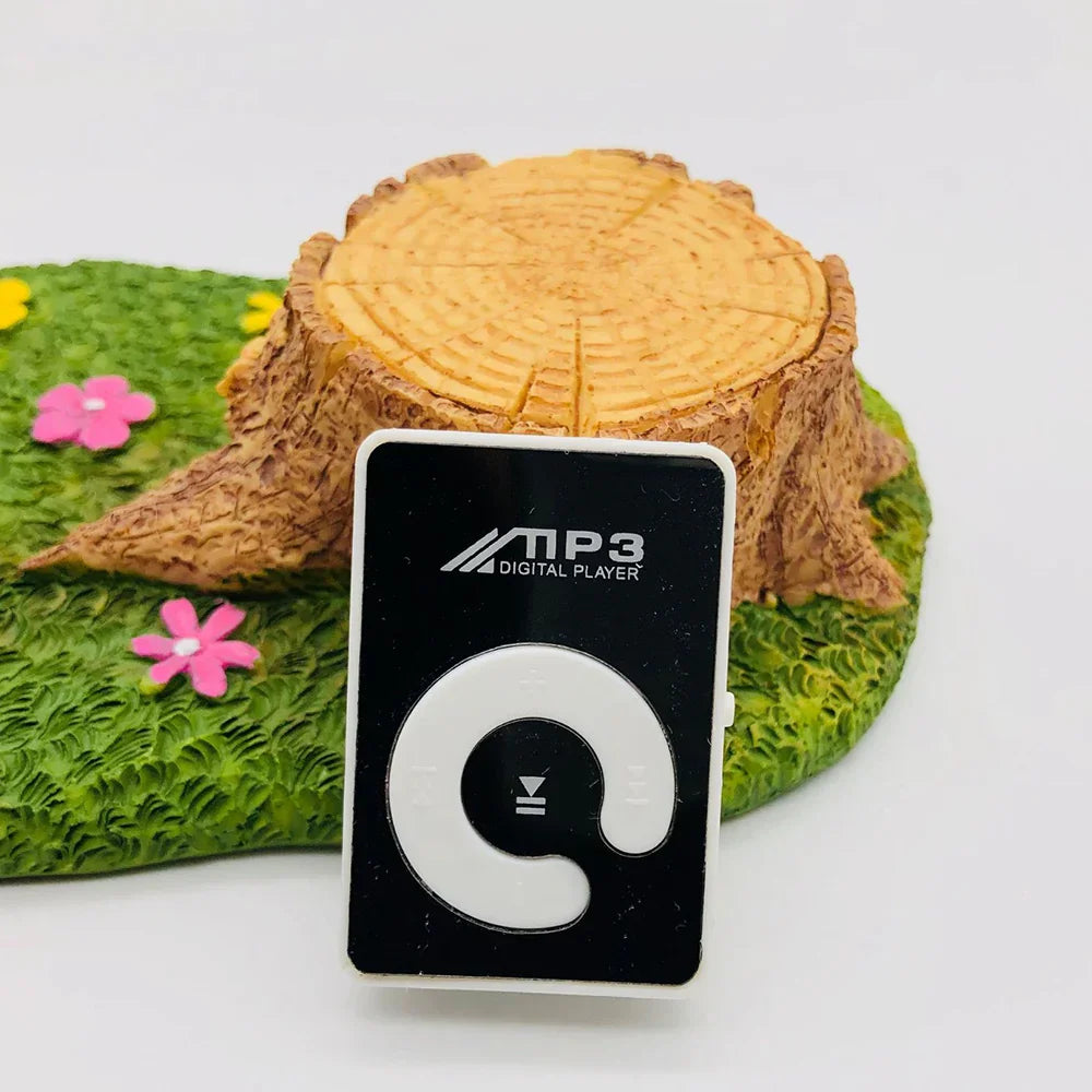 Black and white key portable hifi mini clip usb mp3 player with circular control supports micro tf card up to 16gb