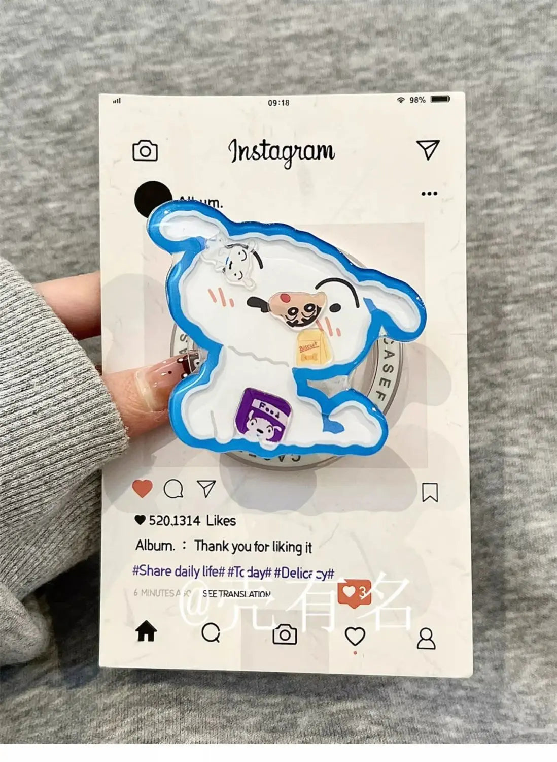 Blue and white cartoon dog-shaped crayon shin chan peripheral rocking music magnetic phone case with purple pocket detail