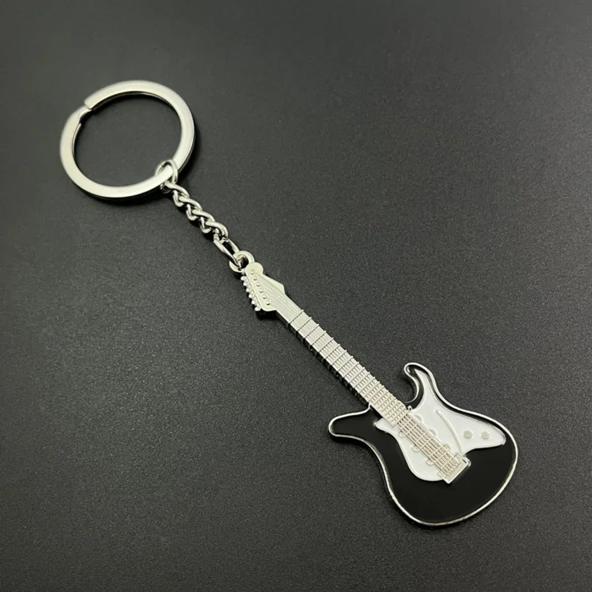 Black and silver electric guitar creative mini musical instruments guitar keychain with metallic finish rhinestone keyring women