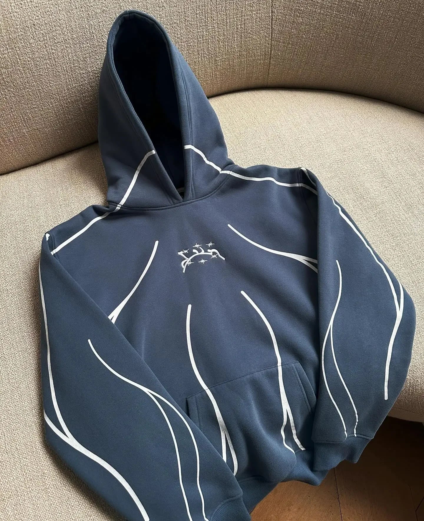 Dark blue divin hoodie y2k with white stitched lines and small chest logo in harajuku hip hop striped graphic print style