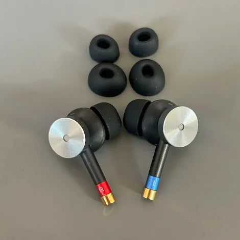Black and silver diy mmcx hifi in-ear monitors with red and blue accents metal deep bass detachable cable audiophile earbuds