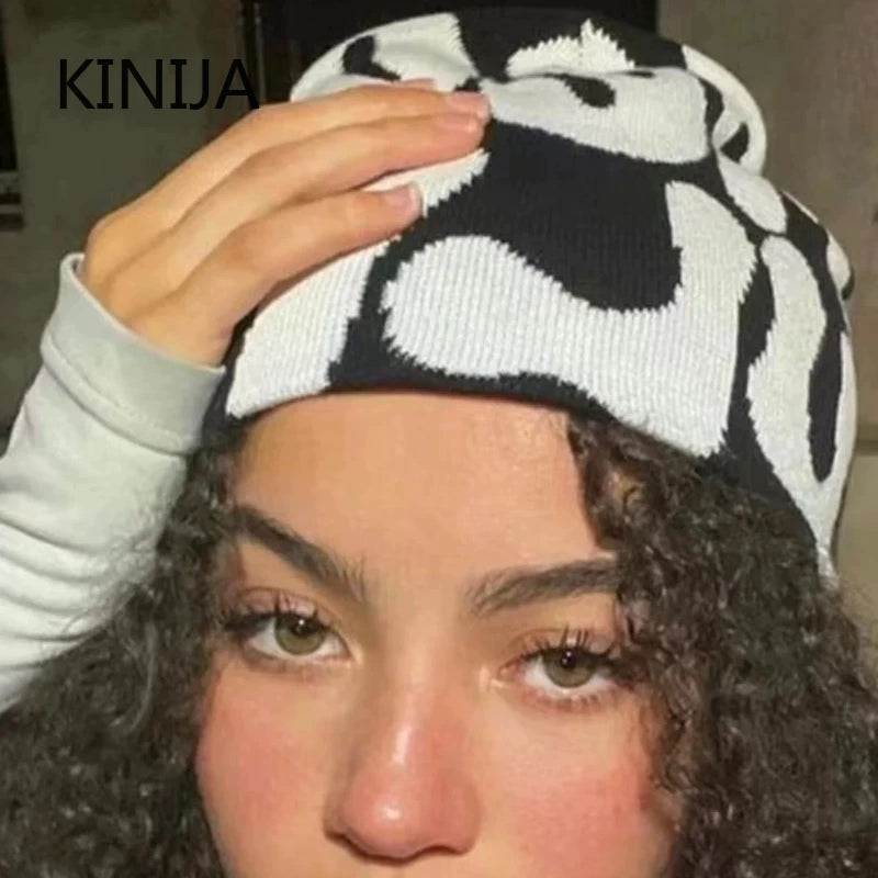 Hip-Hop Knitted Hat Kpop Beanies Hat Street Pullover Hat for Men Women Winter Outdoor Riding Sports Hat Elastic Skullies Hat