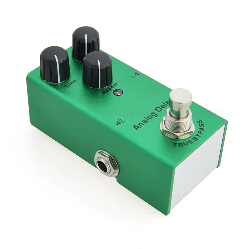 Green electric guitar pedal with aluminum alloy casing true bypass design and stoving varnish finish silver footswitch