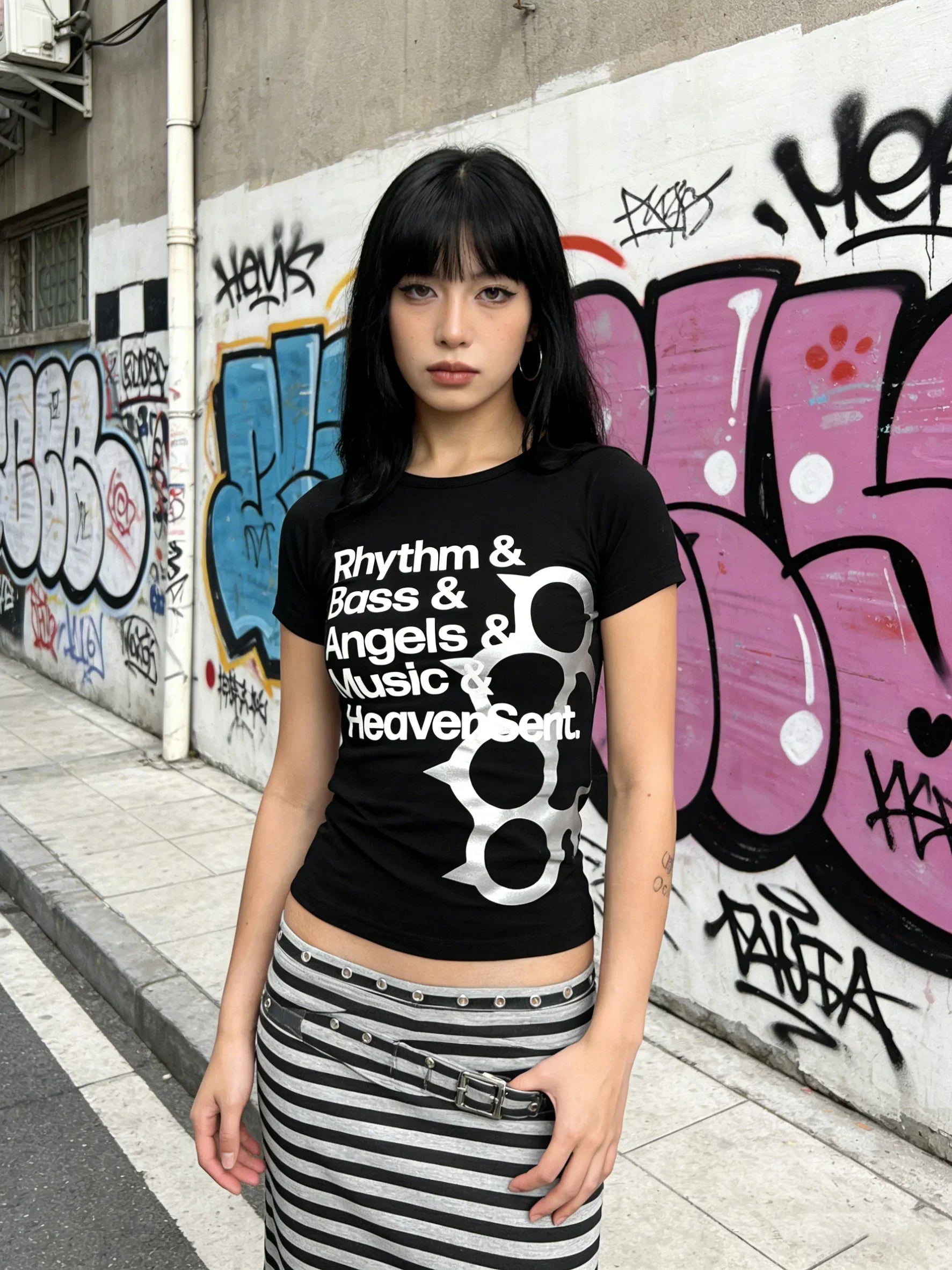 Black short-sleeved t-shirt with white text and silver knuckle-duster graphic featuring street personality print pattern slimming versatile design for american summer wear