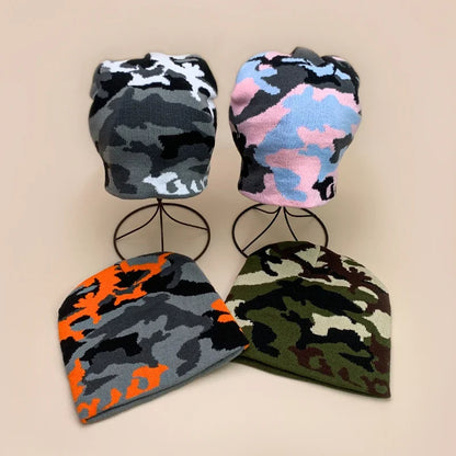Four european camouflage knitted beanies in black gray pink blue orange gray and green brown for warm hip hop outdoor use