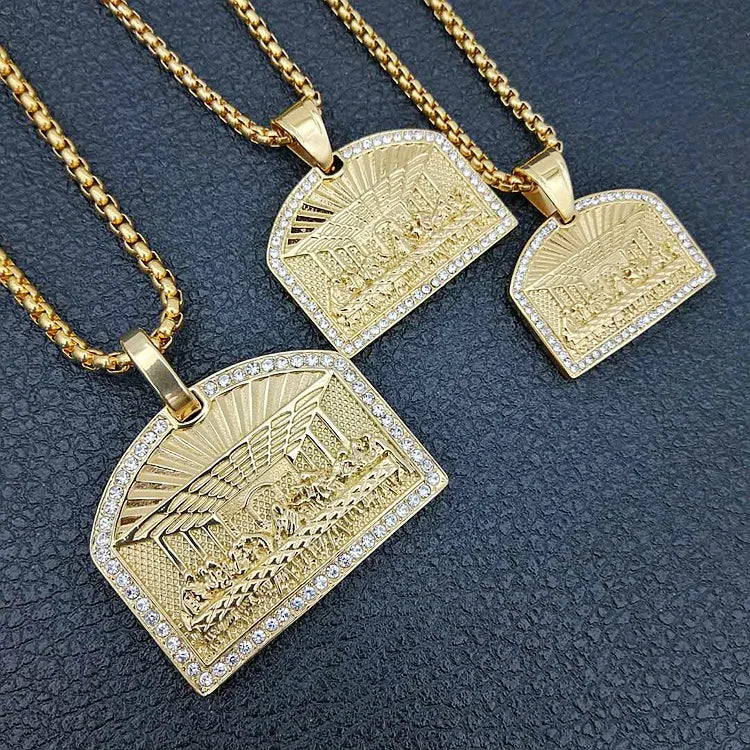 Gold-colored dinner pendant necklace with diamond edges and zircon detailing made of 316l stainless steel biker punk rock style