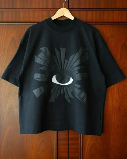 Black short-sleeved 100% cotton hip hop t-shirt with bold white eye graphic and dark gray lines sleeve 23cm