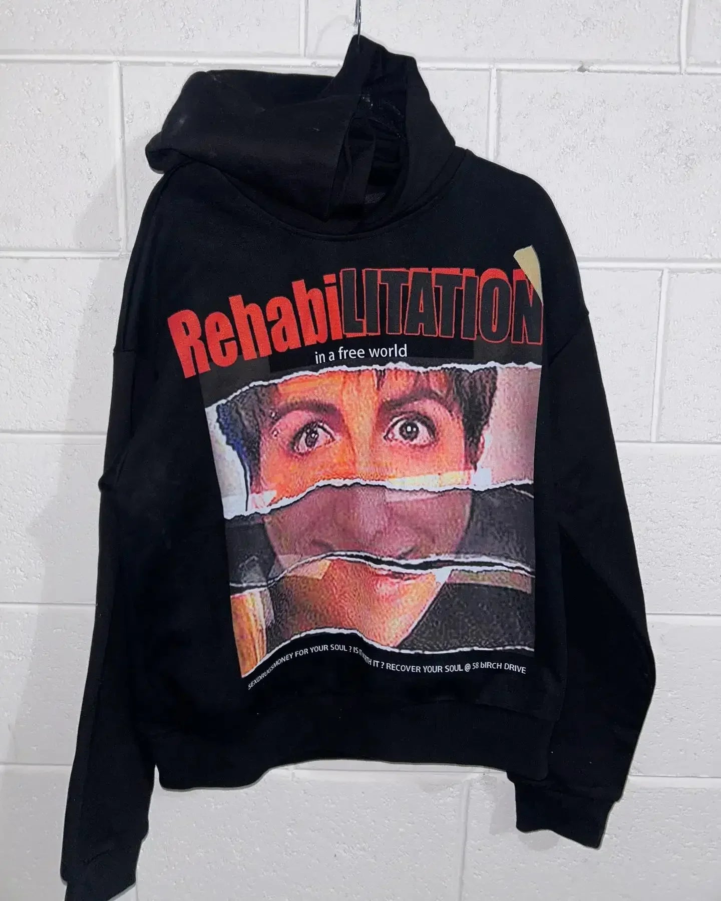 Black hoodie vintage y2k with graphic face print and red white rehabilitation text women hoody harajuku loose clothes comfortable
