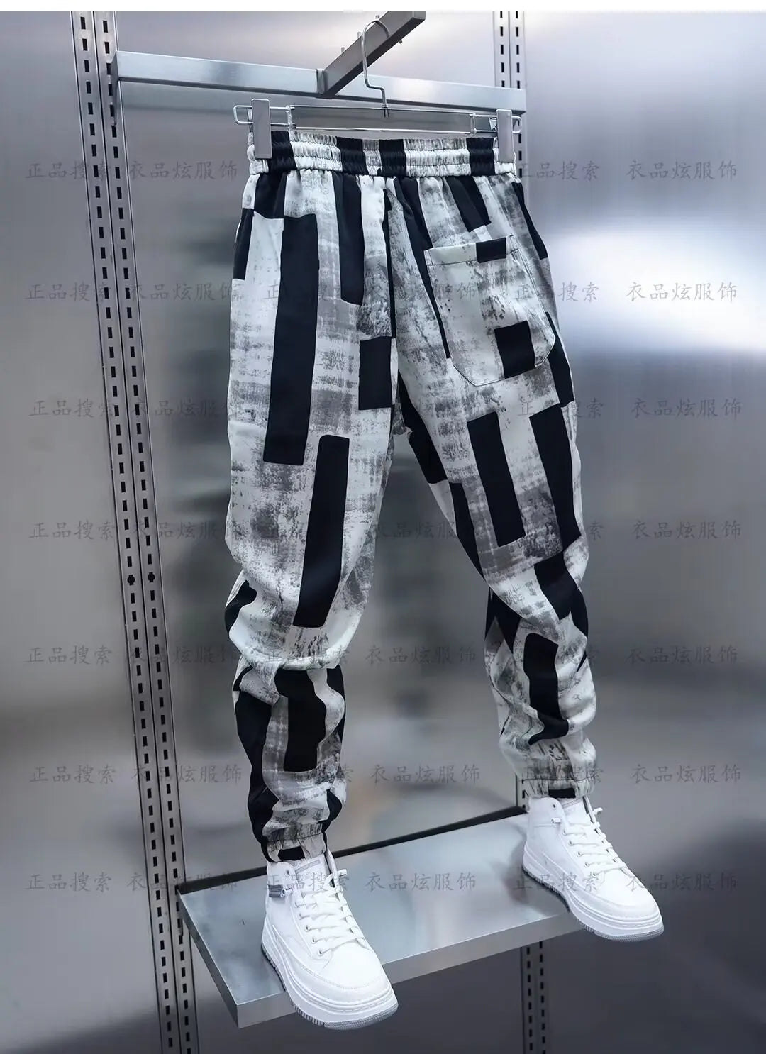Black and white geometric-patterned wide-leg jogging sweatpant luxury with elastic waistband men clothing streetwear casual pants