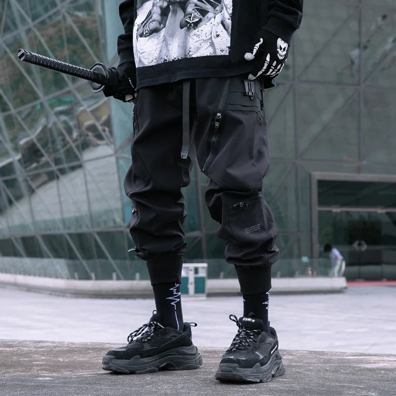 Black hip hop tactical cargo pants for men with multiple pockets elastic waist and zipper joggers streetwear pant