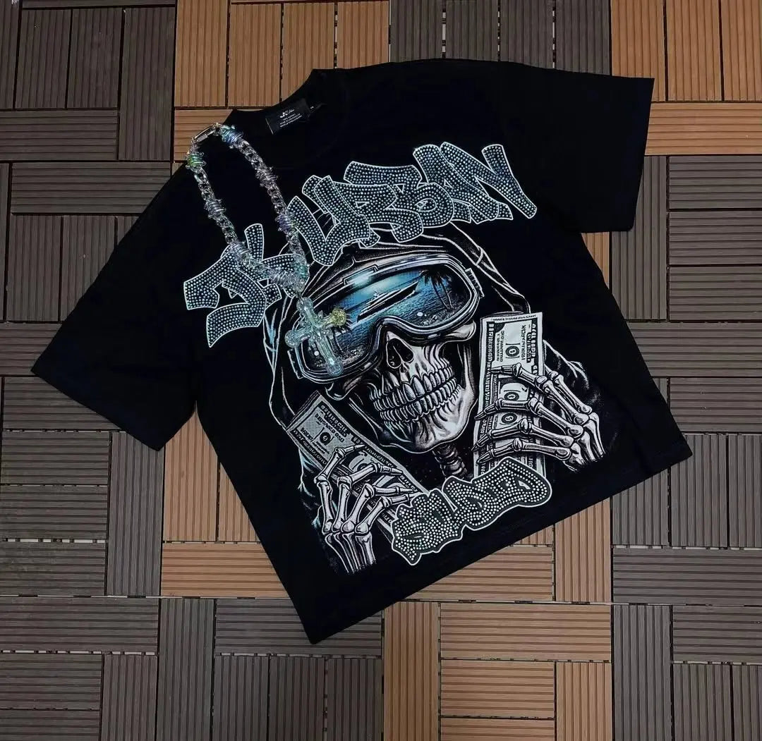 Black high quality y2k hip hop trend t-shirt with skull graphic and rhinestone fusion lettering, round neck short sleeves
