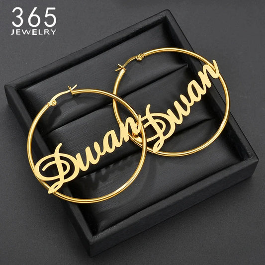 Gold-colored stainless steel large round circle oorbellen hoop earrings with duan engraved custom jewelry personalized name
