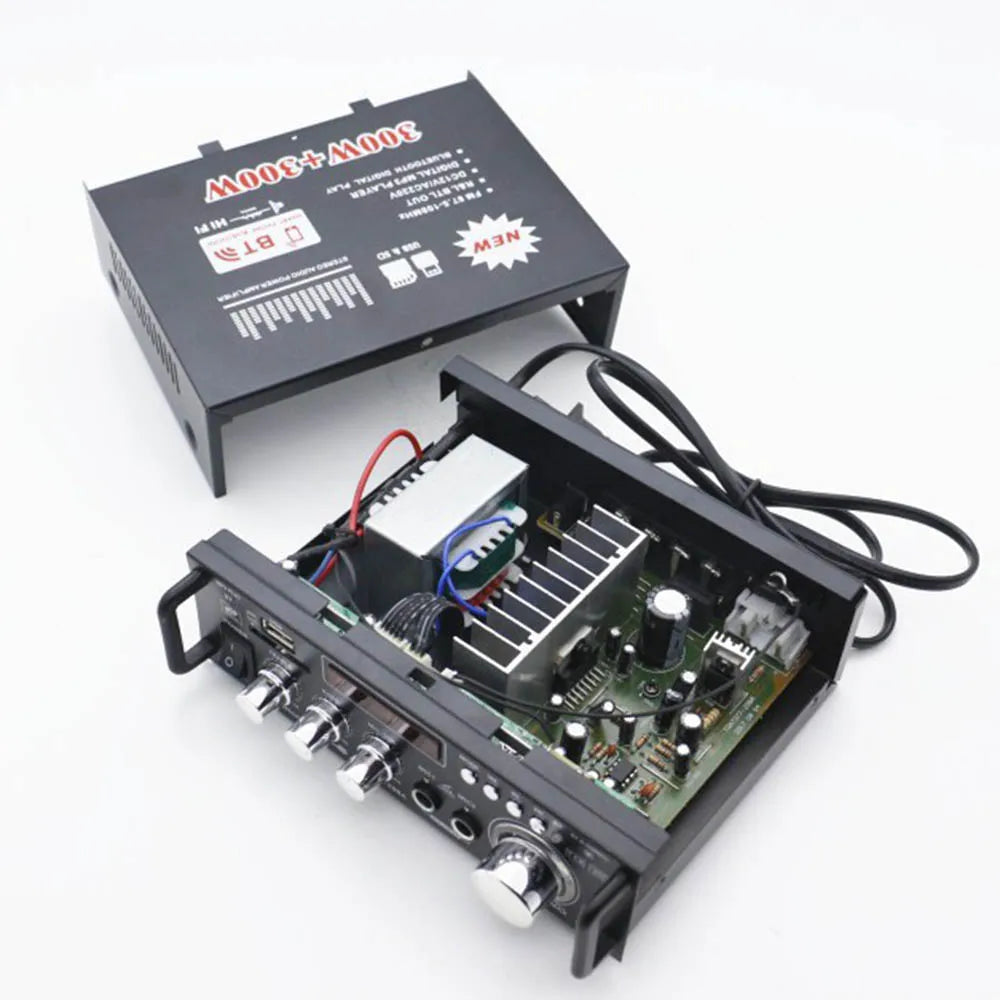 Black home amplifier audio 600w with silver knobs and circuit board for subwoofer theater sound mini amplifier professional use