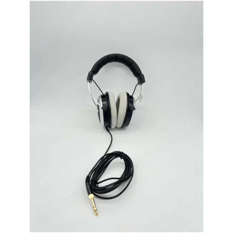 Black and silver iSK HF2010 semi-open monitor headphone hifi with padded earcups and gold-plated 3.5mm jack for stereo studio recording and noise canceling