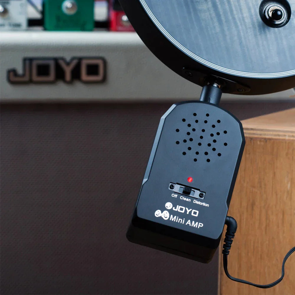Black joyo guitar amplifier mini amp pedal with perforated grille and clean distortion effect switch for electric guitar