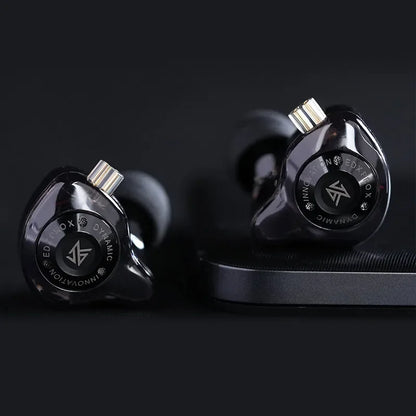 Black glossy innox dynamic earphone hifi bass with silver metallic knobs ideal for bass earbud sport music cancelling use