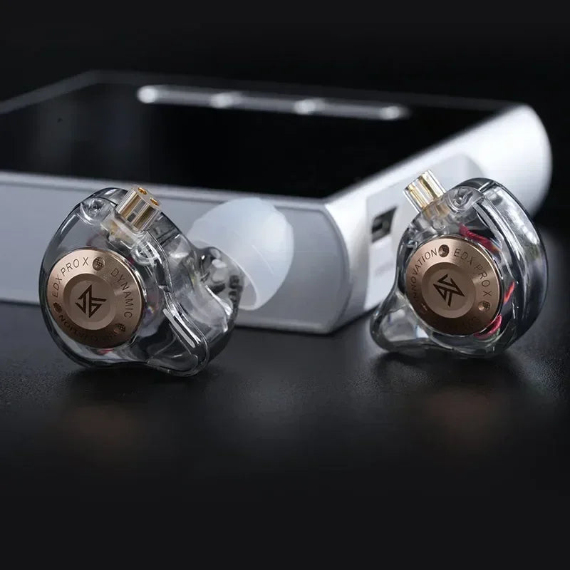 Clear transparent dynamic drive earphones with gold-plated accents for music cancelling sport use zsnpro x zs10pro