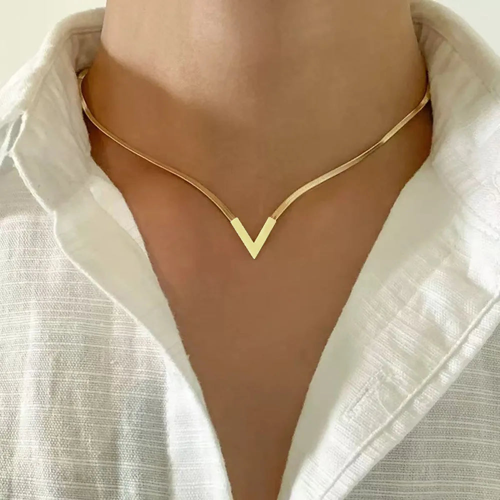 Gold v-shaped pendant necklace women temperament with 316L stainless steel design snake chain clavicle chain gift