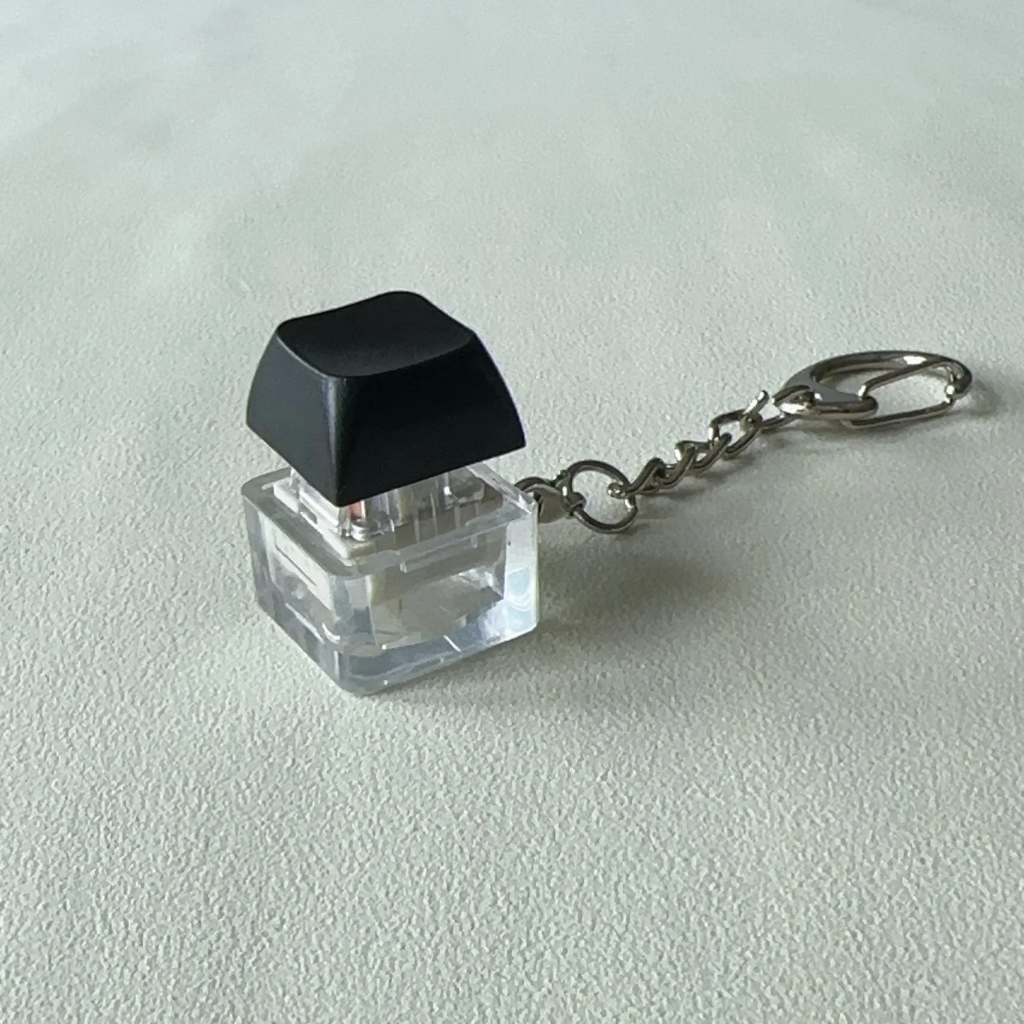 Black keyboard key chain with transparent acrylic base and silver chain for chain toy stress relief diy button use