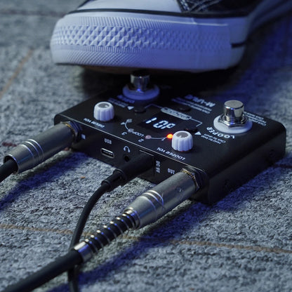 Black compact M-VAVE electric guitar multifunctional effect pedal with silver knobs type C data and lost tempo drum machines