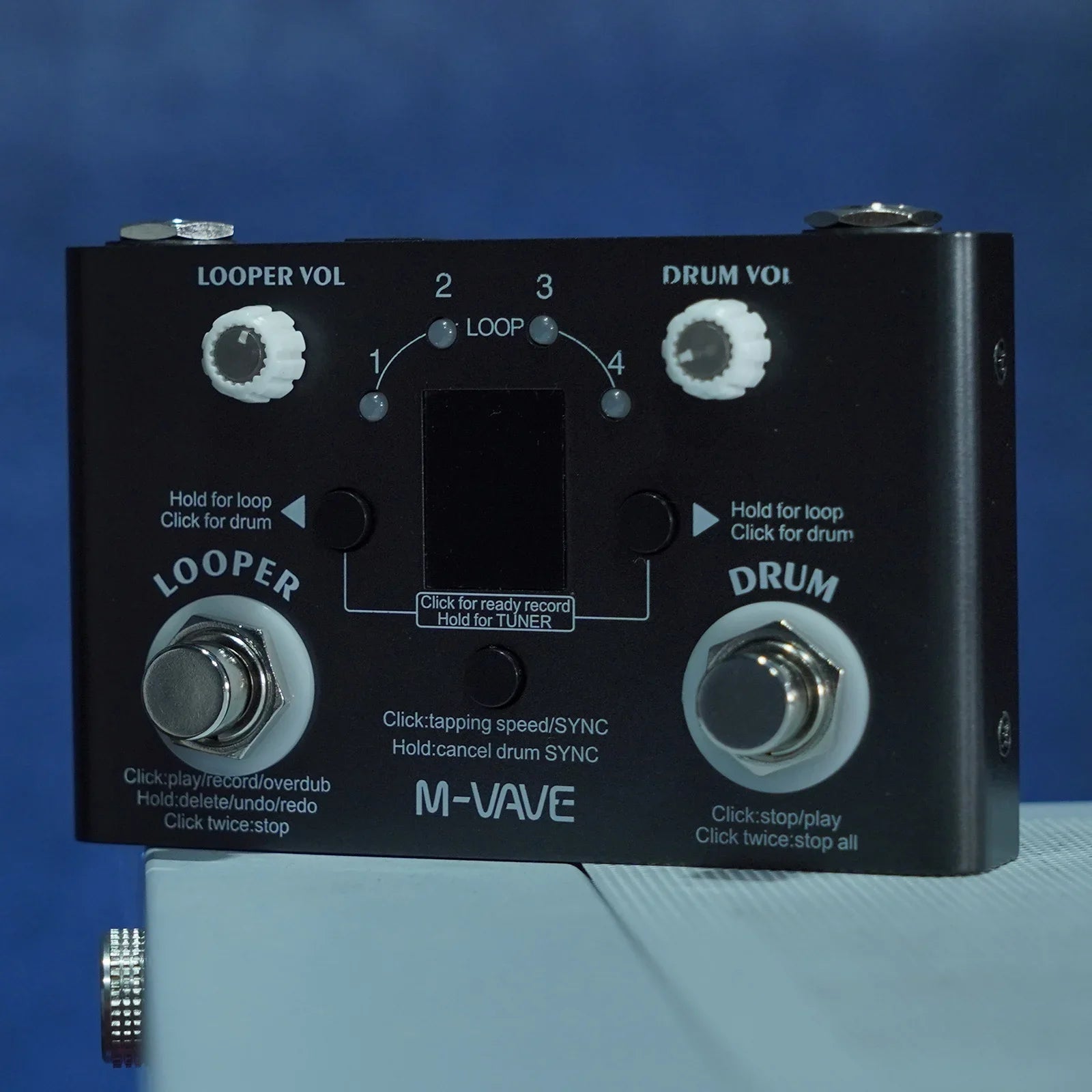 Black m-vave electric guitar multifunctional effect pedal with white knobs silver footswitches lost tempo drum machines type c data