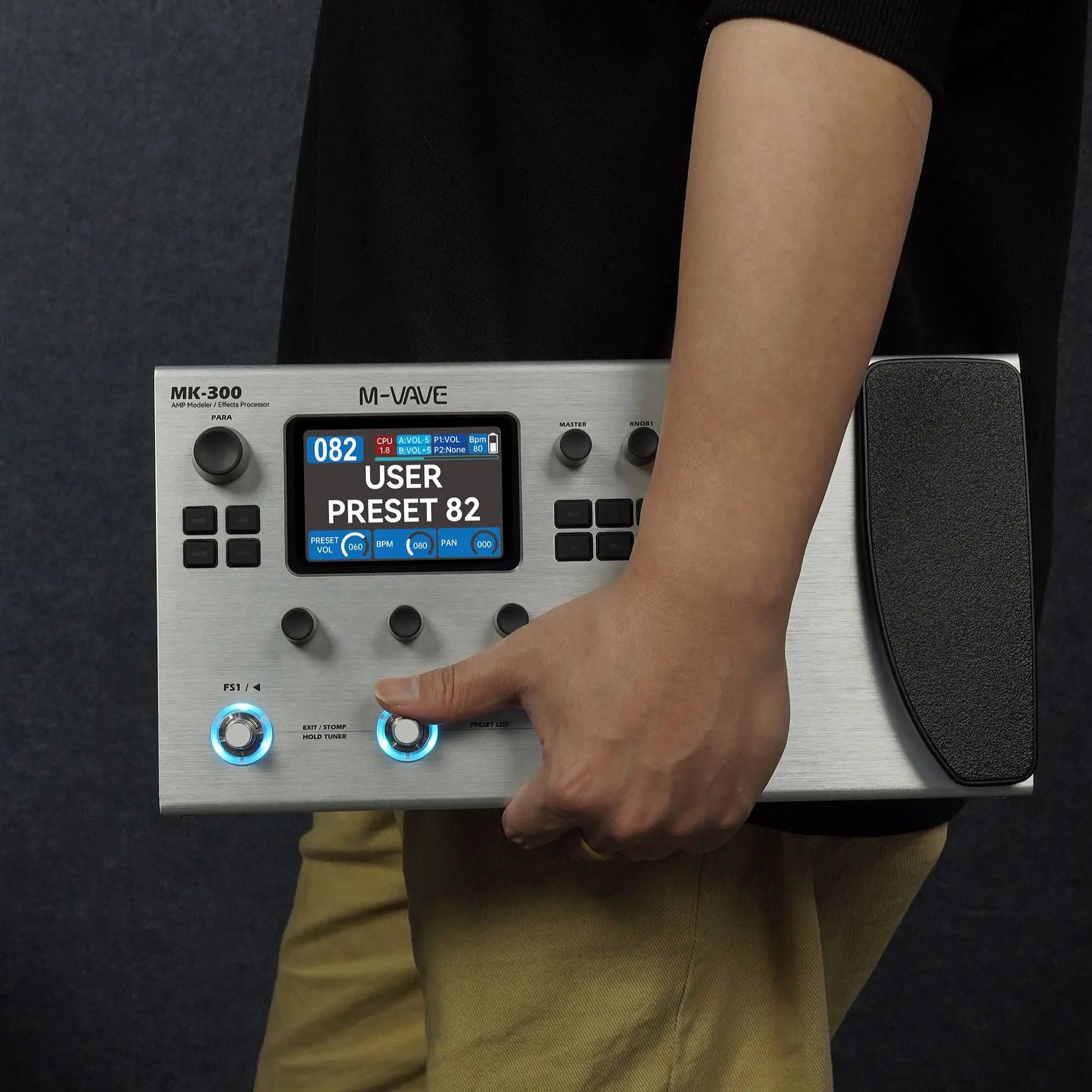 Silver m-vave mk 300 guitar effects pedal with ann neural modeling 120amp 360fx 10h battery and blue-lit knobs
