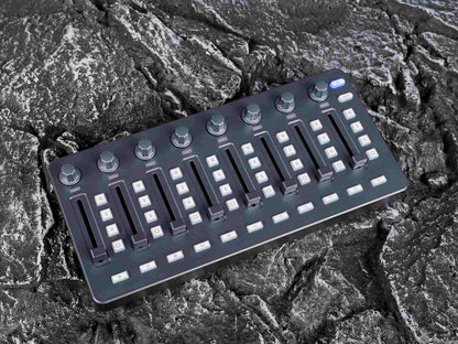 Black matte midi controller M-VAVE SMC mixer with silver knobs white-lit buttons type-c power supply rechargeable USB
