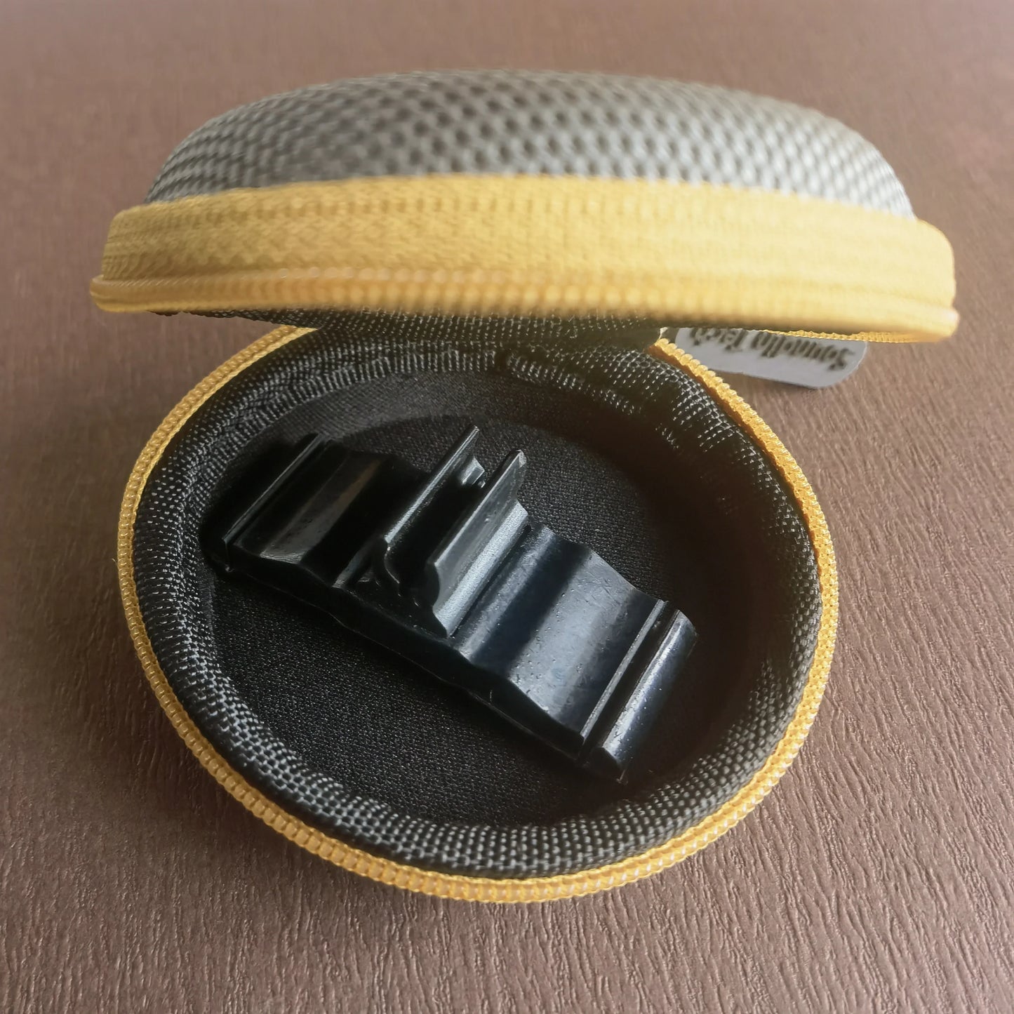Black plastic m100b professional bass microphone clip in gray and yellow mesh case for instrument accessory use