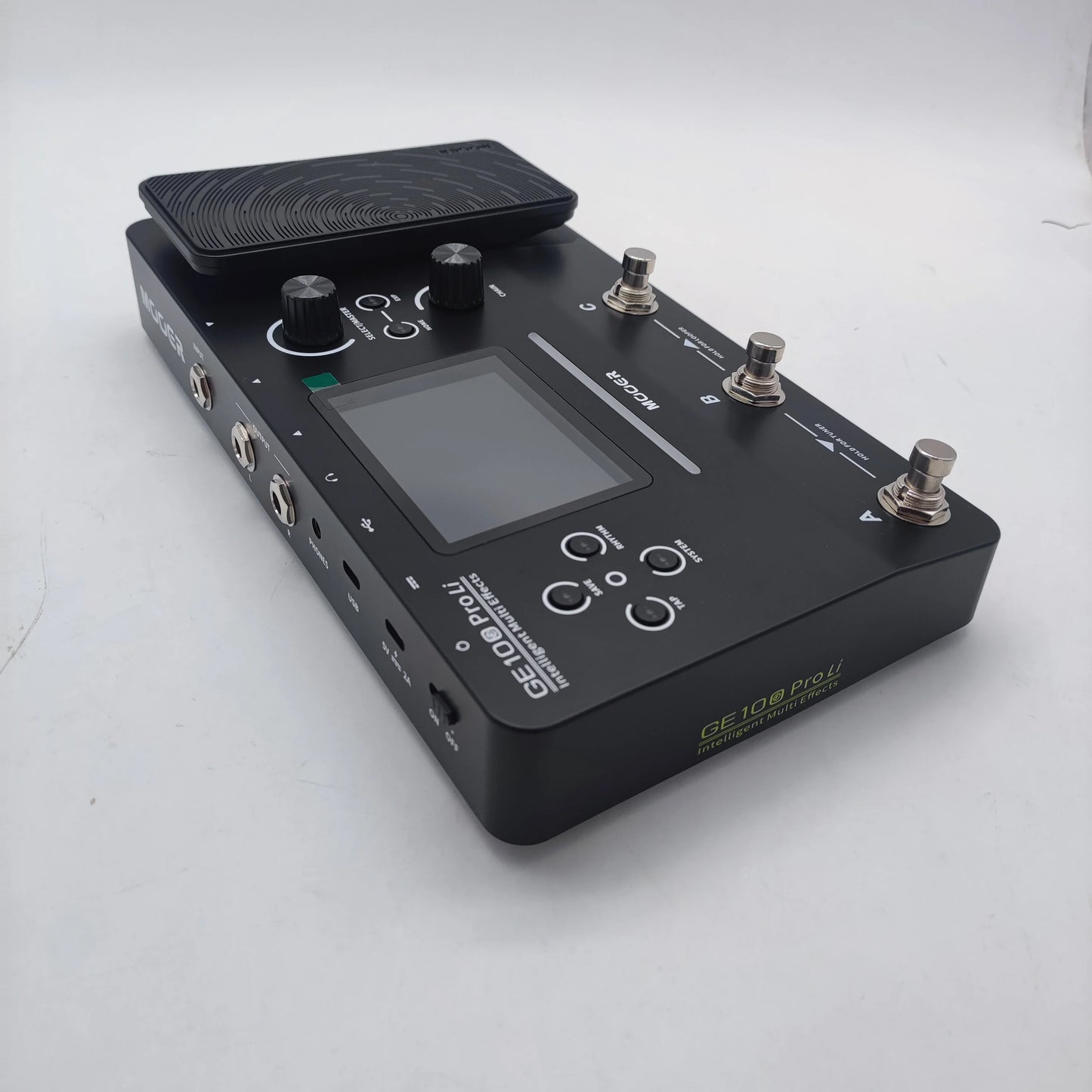 Black mooer ge100 pro ii intelligent multi effects pedal with touchscreen display three silver footswitches and rotary knobs