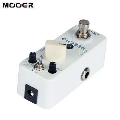 White mooer reecho micro digital delay effect pedal with black knobs cream toggle switch silver jacks true bypass tape echo real echo