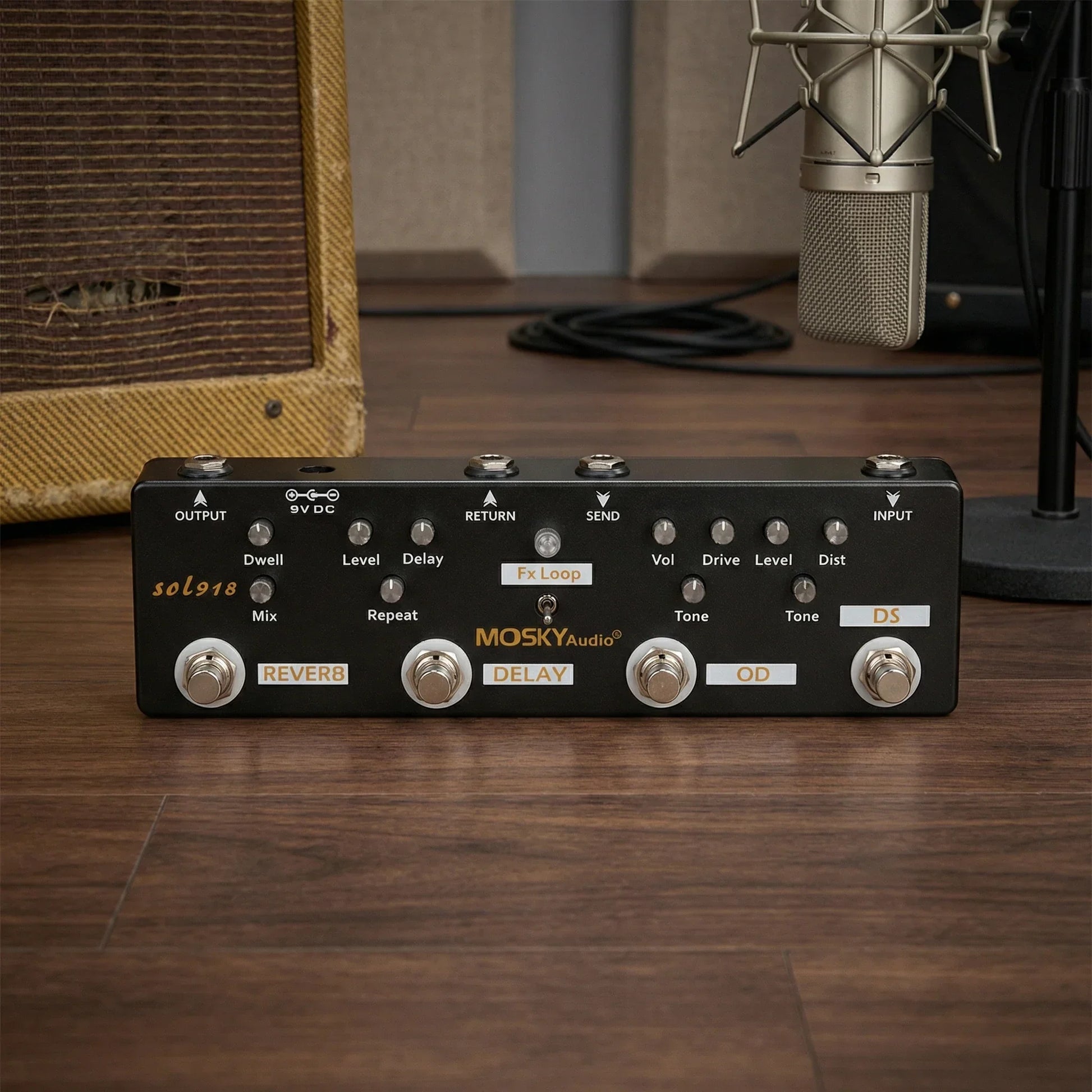 Black mosky audio sol918 guitar multi effects pedal with silver knobs gold lettering featuring distortion overdrive delay effects fx loop