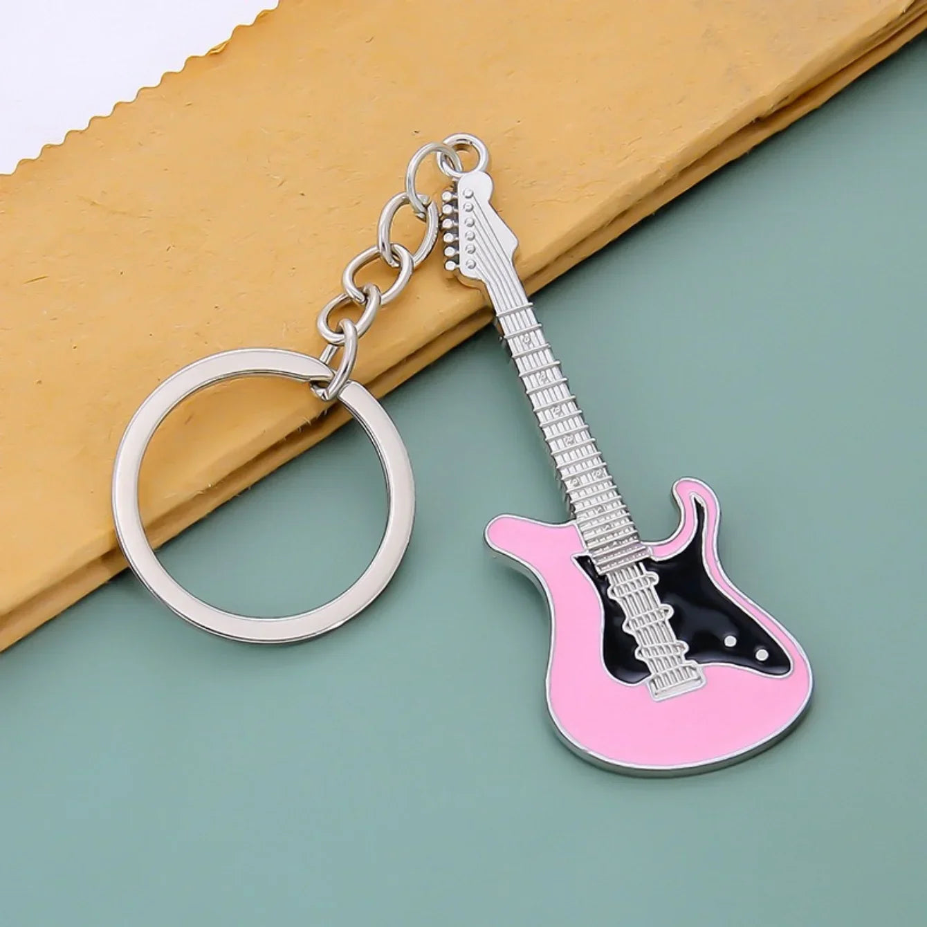 Pink and black enamel classic guitar keychain with silver metal hardware ring musical instruments for man women gift