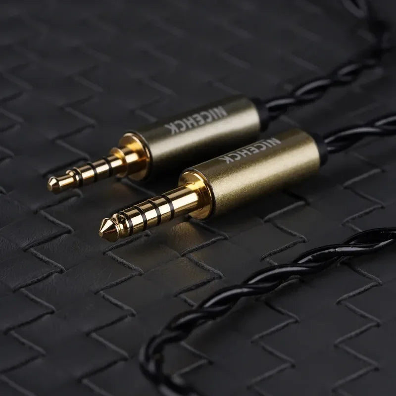 Gold-plated 3.5mm audio connectors with black twisted cable for nicehck b80 topologybio diaphragm dynamic wired flat earbuds
