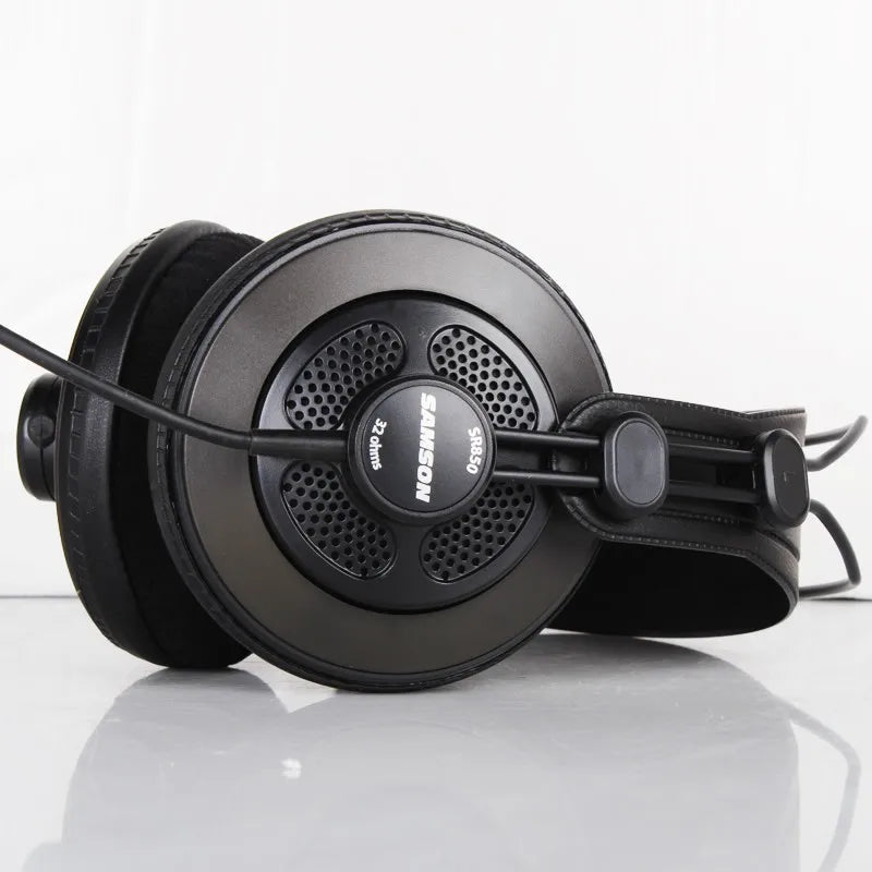 Black original samson sr850 monitoring headset velour earcup with matte finish and perforated earcups for recording karaoke game