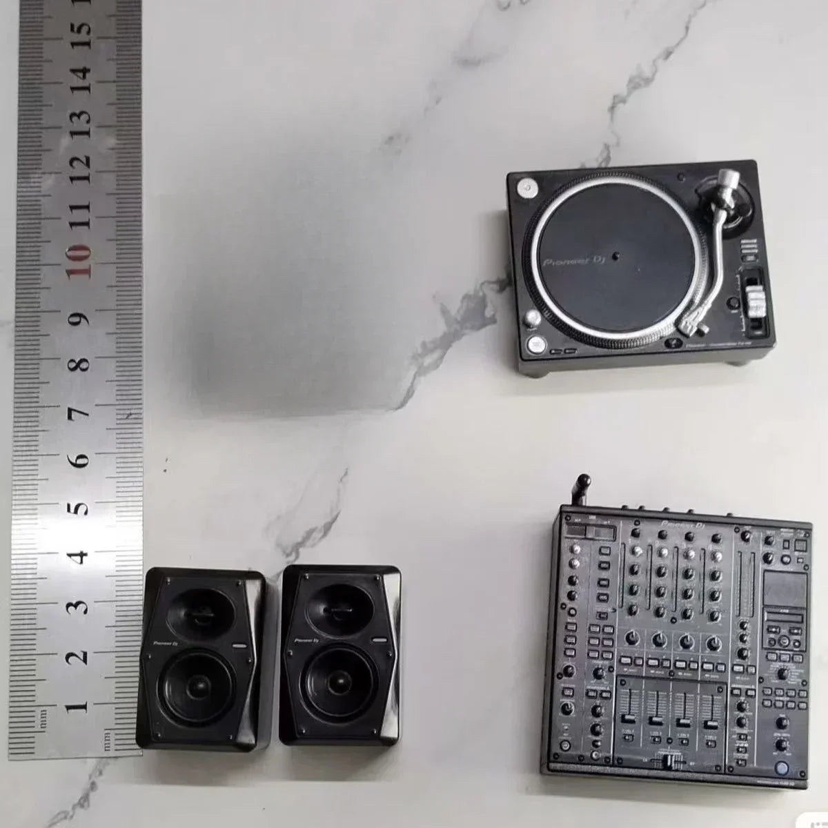 Black pioneer dj pioneer miniature turntable candy toy model with silver tonearm equipment antenna mixer design
