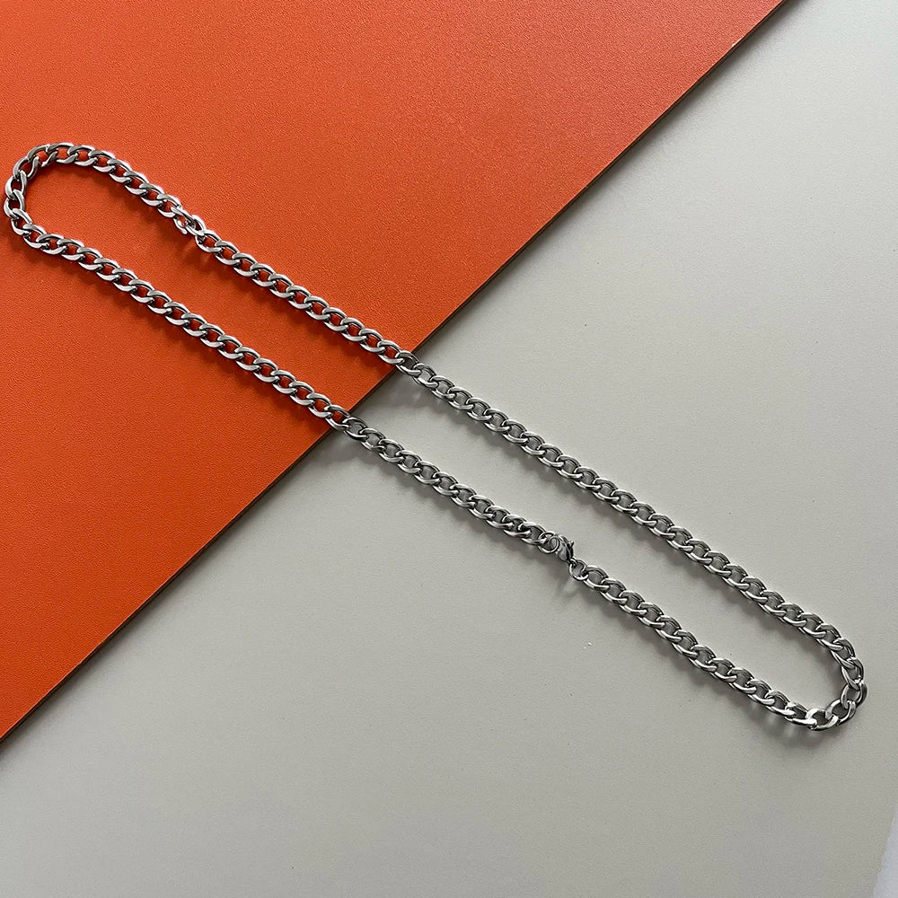 Silver-toned curb chain necklace with sleek interlocking links from sajaboys jinu anime cosplay jewelry set for hip hop party