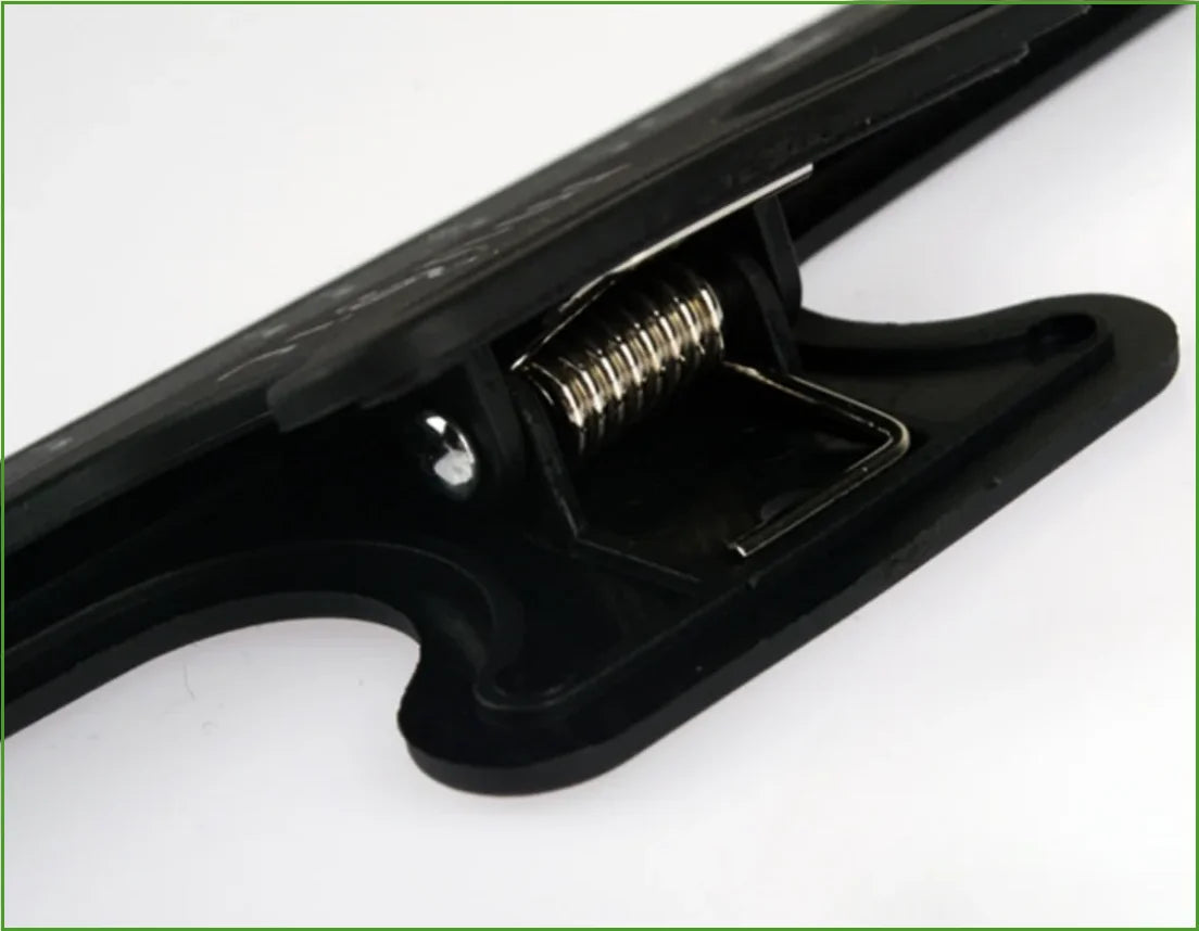 Black plastic sheet music clips with metal spring and screw for score fixed clips and music clips book use
