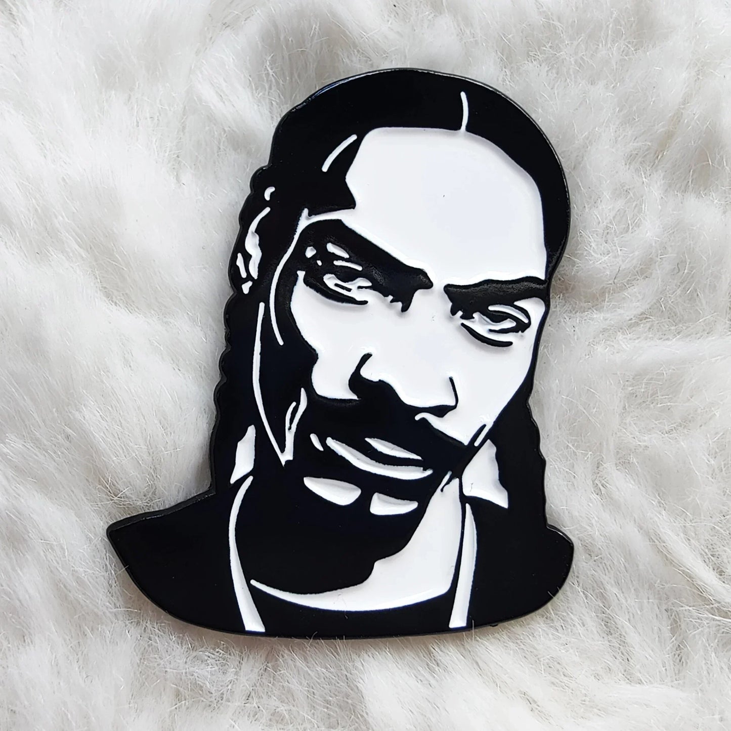 Black and white enamel pin featuring stylized snoop dogg portrait hip hop godfather rapper enamel pin badge gift