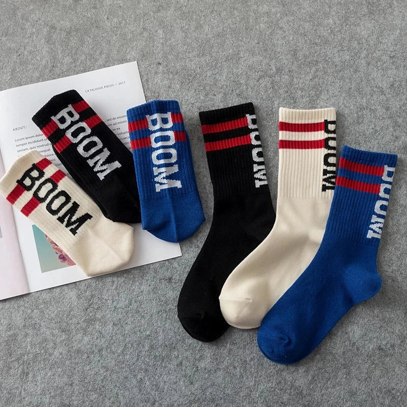 Set of five socks nice brand crew socks in black blue and cream with male letter boom and female tide european style