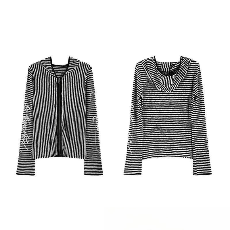 Black and white striped long-sleeved zip up hoodie grunge goth style with hip hop y2k stripe harajuku hip details